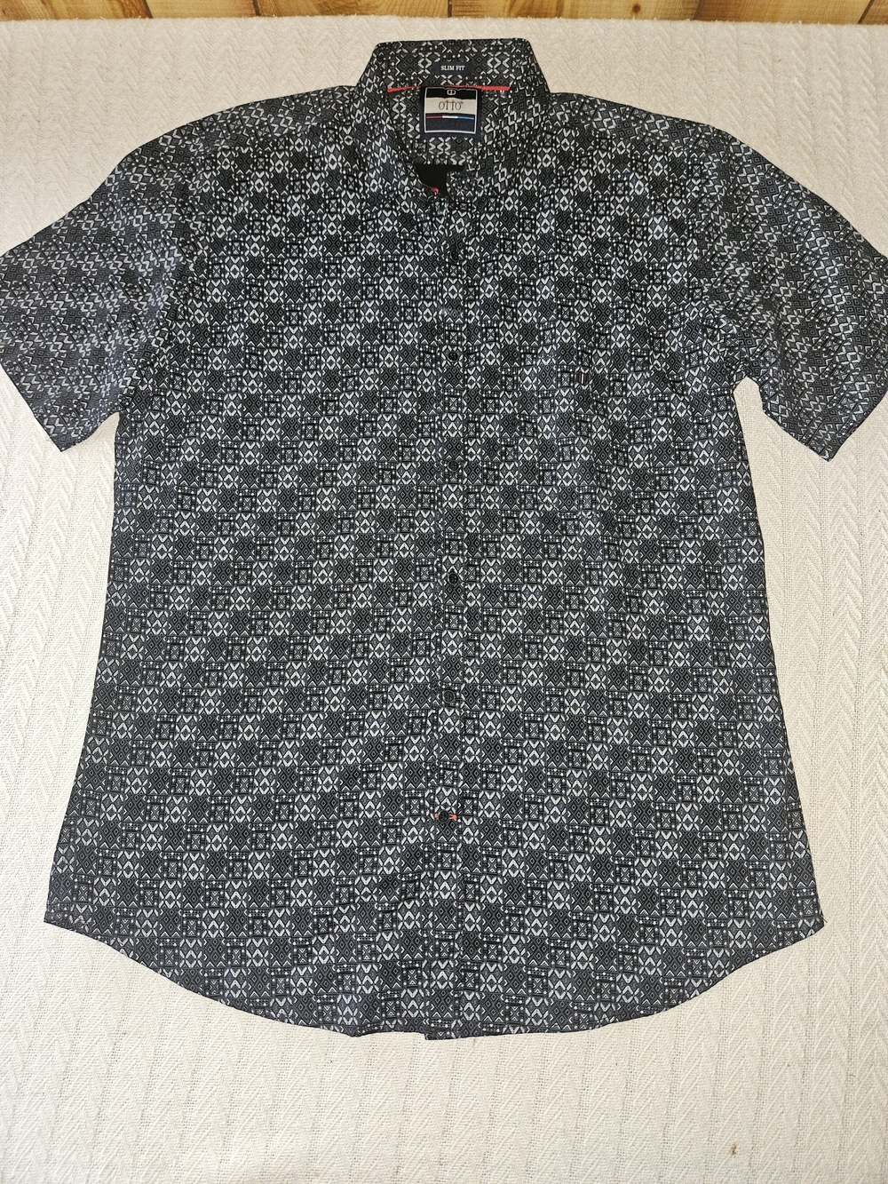OTTO Black Short-Sleeve Button-Down Shirt with White Geometric Print